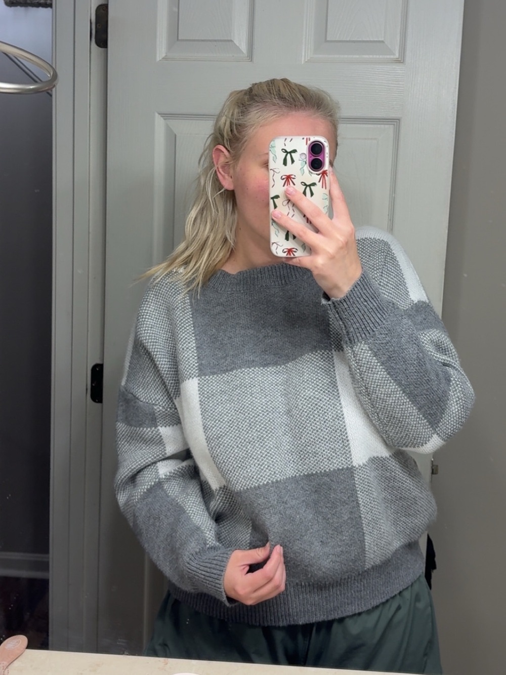 Women’s sweater